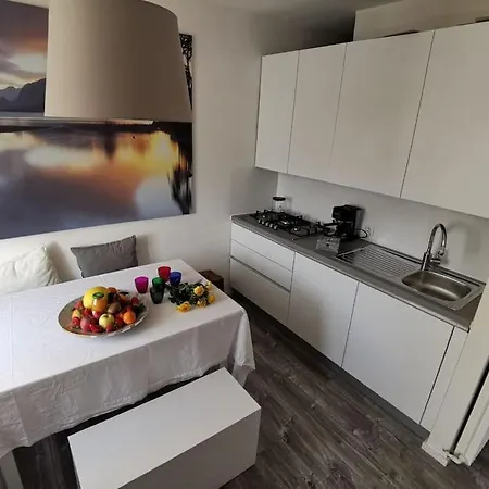 Lovely Wiev&pool Holiday home Malcesine