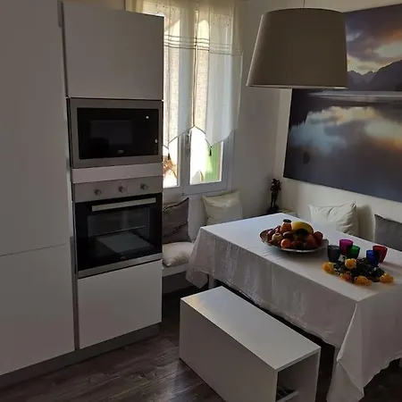 Holiday home Lovely Wiev&pool Malcesine